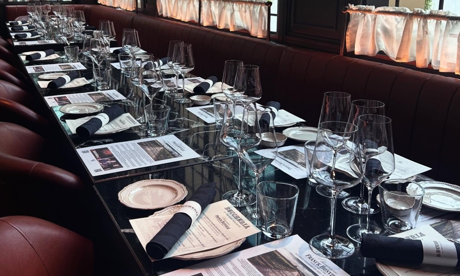 Beccheria At The Wine Merchant Unveils New Menu, Awarded By Wine Spectator - TRAVELINDEX